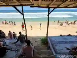 Dispar Reveals Decrease in Beach Tourists in Gunungkidul Compared to Last Year