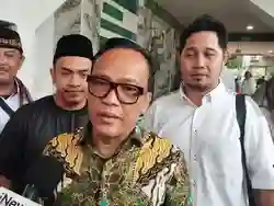 Wamenaker Menyatakan Syarat Batas Usia pada Lowongan Kerja sebagai Penghambat